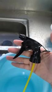 หัวฉีดขวดฟ็อกกี้ 2ชิ้น หัวฉีดอเนกประสงค์ ใช้รดน้ำต้นไม้ ฉีดพ่นน้ำ ทำความสะอาด ใส่กับขวดน้ำอัดลมได้ A097