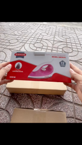 Bàn ủi khô Sunhouse SHD1072 - bàn ủi hơi nước SHD2065 Bảo hành 1 năm - hàng chính hãng