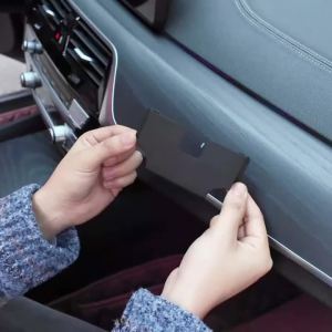 Newest Car Mounted Card Holder Voucher Storage Box Car Refueling High-Speed Card Slot Card Holder Creative Utensils Auto Storage