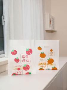 Plastic Carry out Bags Dessert Baking Commercial Sweet Bags Convenient Food Packaging Bags Customizable Thickened Transparent