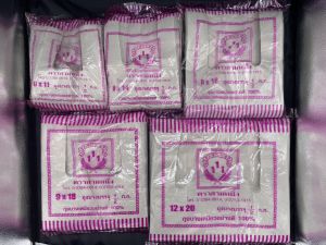 ถุงหูหิ้วพลาสติก บาง500กรัม เกรดB เนื้อเหนียวพิเศษ