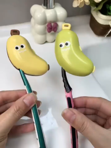 2-in-1 Mini Banana Toothbrush Toothpaste Storage Box Portable Travel Dust Cover Protective Cover