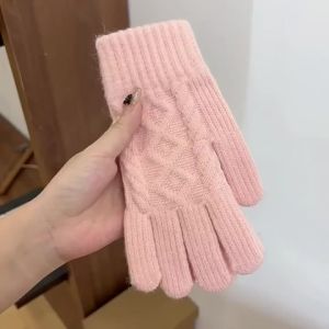 Găng Tay Mùa Đông Dệt Kim Co Giãn Ấm Áp Dành Cho Nữ Tương Thích Với Màn Hình Cảm Ứng Màu Pastel Kiểu Giản Dị Có Lỗ Ở Đầu Ngón Tay