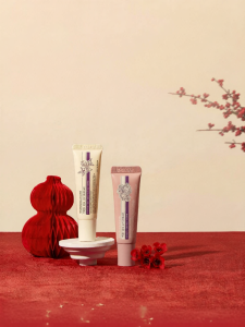 Roopy | Moisturizing Fine Line Repair Lip Cream