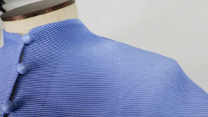 เสื้อจีบคอกลมสำหรับผู้หญิงเสื้อเสื้อสีพิเศษยาวกระดุมแถวเดียวเสื้อผ้าลำลองสำหรับผู้หญิง2025ฤดูร้อนใหม่