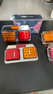 ไฟราวข้าง ไฟท้าย รถบรรทุก 24V (ไฟเบรค หรี่ เลี้ยว) แป้นสแตนเลส ไฟเหลี่ยม / 1ชิ้น