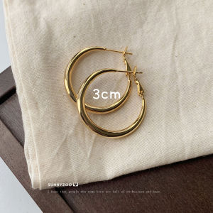 SUNNYZOO Classic Simple Large Circle Earrings Vintage Commuting Ear Decorations for Women in Alloy Silver Gold Plated Geometric Pattern