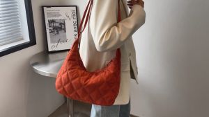 Large Capacity Crossbody Bags: The Perfect Shoulder Bag for Women