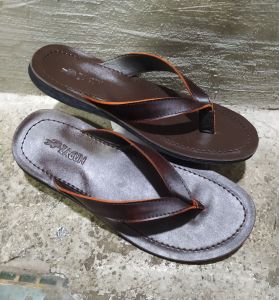 Sandal Kulit pria jepit polos Terbaru