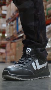 รองเท้าเซฟตี้ ยี่ห้อ ROCC รุ่น LIGHT LY2245 หัวรองเท้า Composite