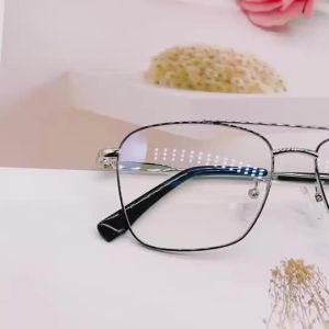 Harlow | Retro Gold Rimmed Lightweight Full Frame Glasses