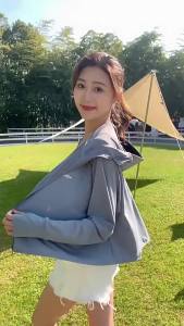 Penghantaran dari China [2025]2024 Pakaian Pelindung Matahari Ais Sutera Nipis Longgar Bera Wanita untuk Perlindungan UV Musim Panas upf50 Jaket Pelindung Matahari Bertudung 3.1