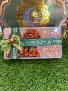 Hampers Kacang Mede Matang Premium Toples Sekat 3 Rasa Edisi Idul Fitri Lebaran Kacang Mete
