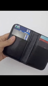 ใหม่กระเป๋าสตางค์ผู้ชายกระเป๋าธุรกิจสีทึบหนัง PU แนวตั้งแบบหลายบัตรกระเป๋าสตางค์ใบสั้นของผู้ชาย