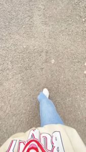 Sweater Crewneck wanita Bugs Bunny Oversize Premium