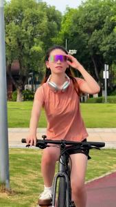 SCVCN HD UV400 Cycling Sunglasses Stylish Outdoor Sports Windproof Glasses Hiking Running and Rock Climbing Driving Sunglasses