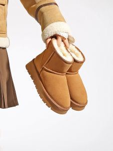 Womens Winter Thick Bottom Snow Boots Increased Warmth Anti-slip Fur Integrated Mid-Calf Cotton Shoes Fashionable Casual Pure Color