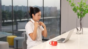 【Hàng có sẵn】Máy mát xa cổ và vai tiên tiến NIPLIFE của Nhật Bản hướng dẫn bằng giọng nói không dây microcurrent ems thư giãn vai và cổ 6 chế độ 16 cường độ có thể điều chỉnh độ rộng cổ