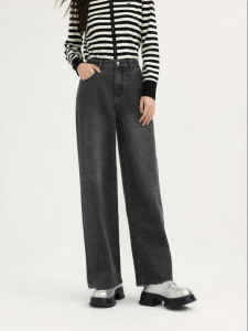 SEIFINI | High Waisted Straight Black Jeans Spring 2026