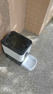 เครื่องให้อาหารสัตว์ สุนัข แมว อัตโนมัติ PF-T1 Automatic Pet Feeder รุ่น รูปแบบ 1 พร้อมคู่มือวีดีโอสาธิตการใช้งานและการรับประกันสินค้า