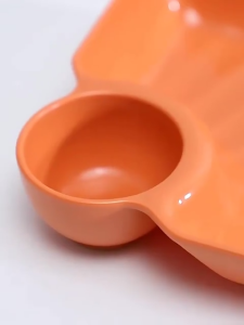 Piring Cemilan Praktis Tempat Saus Kecap 2 in 1 Piring MakanTempat Snack praktis BPA FREE PZ001 -BJ