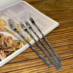 Bộ Nĩa Trái Cây Bằng Thép Không Gỉ 304 Cao Cấp - Nĩa Salad & Tráng Miệng Tinh Tế Cao Cấp - Nĩa Bít Tết & Cà Phê Gia Dụng - 2/4 Chiếc