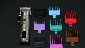 ORIGINAL VGR V-697 Electric Hair Clipper Trimmer Vintage Metal Professional Personal Care Barber Haircut Trimmer Colorful Comb VGR V697