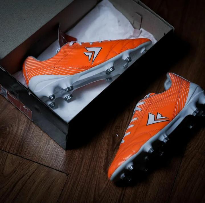 Sepatu Sepak Bola Sevspo X Zoro One Leather Orange White Sepatu Bola Bahan Kulit Bisa COD