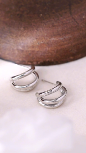 Bông tai nữ chuôi bạc 925 Eleanor Accessories viền cong ba phụ kiện trang sức khuyên tai 7693