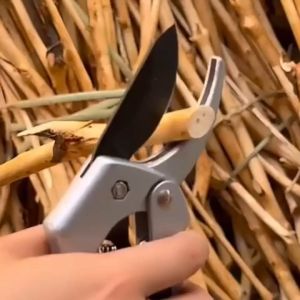 กรรไกรตัดกิ่ง กรรไกรตัดแต่งกิ่งไม้ 8 นิ้ว ใบมีด SK5 กรรไกรอเนกประสงค์ พร้อมที่ล็อคเก็บ