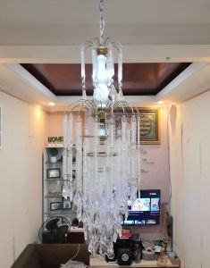 Lampu hias gantung  ruang tamu mewah kristal akrilik
