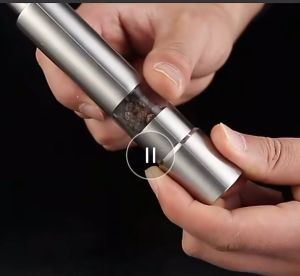 Marino เครื่องบดพริกไทย ที่บดพริกไทย เครื่องเทศ เกลือชมพู แบบมือกด วัสดุสแตนเลส No.Y1850