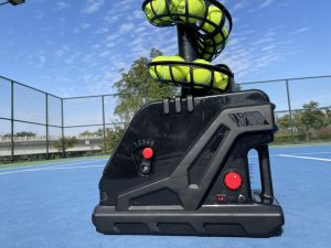 Portable Tennis Ball Machine Small Portable Automatic Throwing and Feeding Ball Sparring Training Machine Single Teaching Simulator