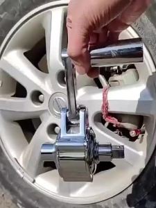 Unicorn 1/2 Torsional Torque Multiplier Wrench Labor-Saving Lug Nut Remover Car Tire Disassembly Force Wrench Max 680Nm