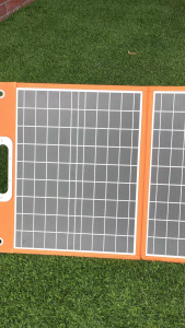 Flashfish 60W Foldable Monocrystalline solar panel 18V with USB QC3.0 Type-C 45W solar controller portable kit suitable for outdoor camping hiking fishing