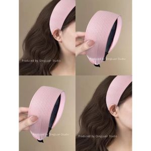 Sweet Pink Wide Hairband Womens New 2025 Pressed Hair Travel Headband High Forehead Band Spring Day Sakura Pink