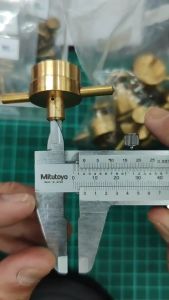 4 ขนาด ตะเกียงเจ้าพายู เข็มปล่อยลม เข็มปิดลม ทองเหลืองแท้ ตราผีเสื้อ Butterfly