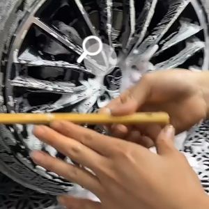 Car Bamboo Handle Rim Brush Tire Rim Wheel Tyre Berus Cuci Tayar Kereta Nylon Brush DIY Cleaning Detailing Outward Bending Brush Duster Rim Tayar Engine Cleaning 1pc/set 40cm