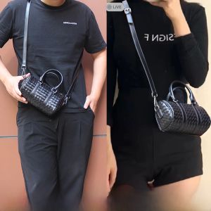 High-End Leather Handbag for Men And Women 2025 New Style Soft Shoulder Bag with Zipper Closure Casual Leisure Fashion