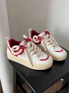 🚚 Q65 รองเท้าผ้าใบผู้หญิง ขอบยาง ลายอักษร สวยไม่เหมือนใคร ส้นแบน แบบเรียบง่าย แฟชั่นทันสมัย เพิ่มตรงกับความสวยงาม การใช้งานกับสมาร์ท สวยงามใหม่ ราคาที่พัฒนา