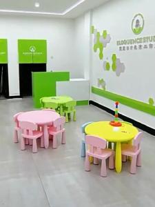 Childrens Table And Chair Set Nursery Learning Desk Kids Dining Table Play Games Home Use Table Modern Chinese Style Furniture