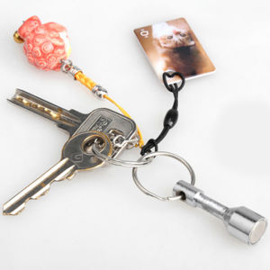 Holder Gantungan Kunci Magnet Super Kuat Mobil / Motor Keychain Magnet Bahan Metal