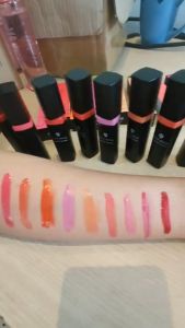 Son lì dưỡng môi lâu trôi không gây khô môi làm mềm môi The Rucy Five Back Water Gloss 7.5g