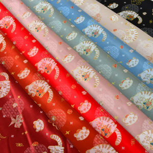 ผ้าซาตินจีนโบราณ ผ้าปักลายมือทำจากผ้าซาตินระดับไฮเอนด์ ชุดเด็ก เสื้อผ้าเด็ก เสื้อผ้าคลุมบุพการี ผ้าปักลายแมวจีน