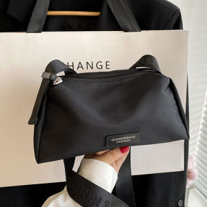 Fashionable Casual Underarm Bag Womens New 2025 Simple Versatile Small Square Bag High-End Sensation Niche Fashion Underarm Bag