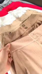 Celana Knit Wanita Kancing: Pilihan Tepat untuk Musim Dingin