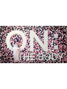 Korea LG ON THE BODY perfume shower gel 500ml moisturizing moisturizing lasting fragrance