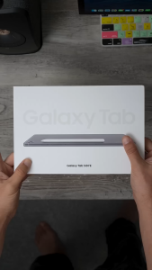 Máy tính bảng Samsung Galaxy Tab S10FE (Wifi8G/128G)Hàng chính hãngGalaxy AI