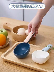 ช้อนอาหารสัตว์เลี้ยง ที่ตักอาหารแมว ที่ตักอาหารสุนัข ช้อนอาหารแมว พร้อมคลิปหนีบกระเป๋า (ร้านไทย) CW112