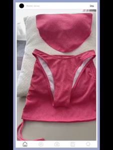 ชุดว่ายน้ำผู้หญิง บิกินี SET 3 ชิ้น บราผูกหลัง กางเกง และกระโปรง สีชมพู